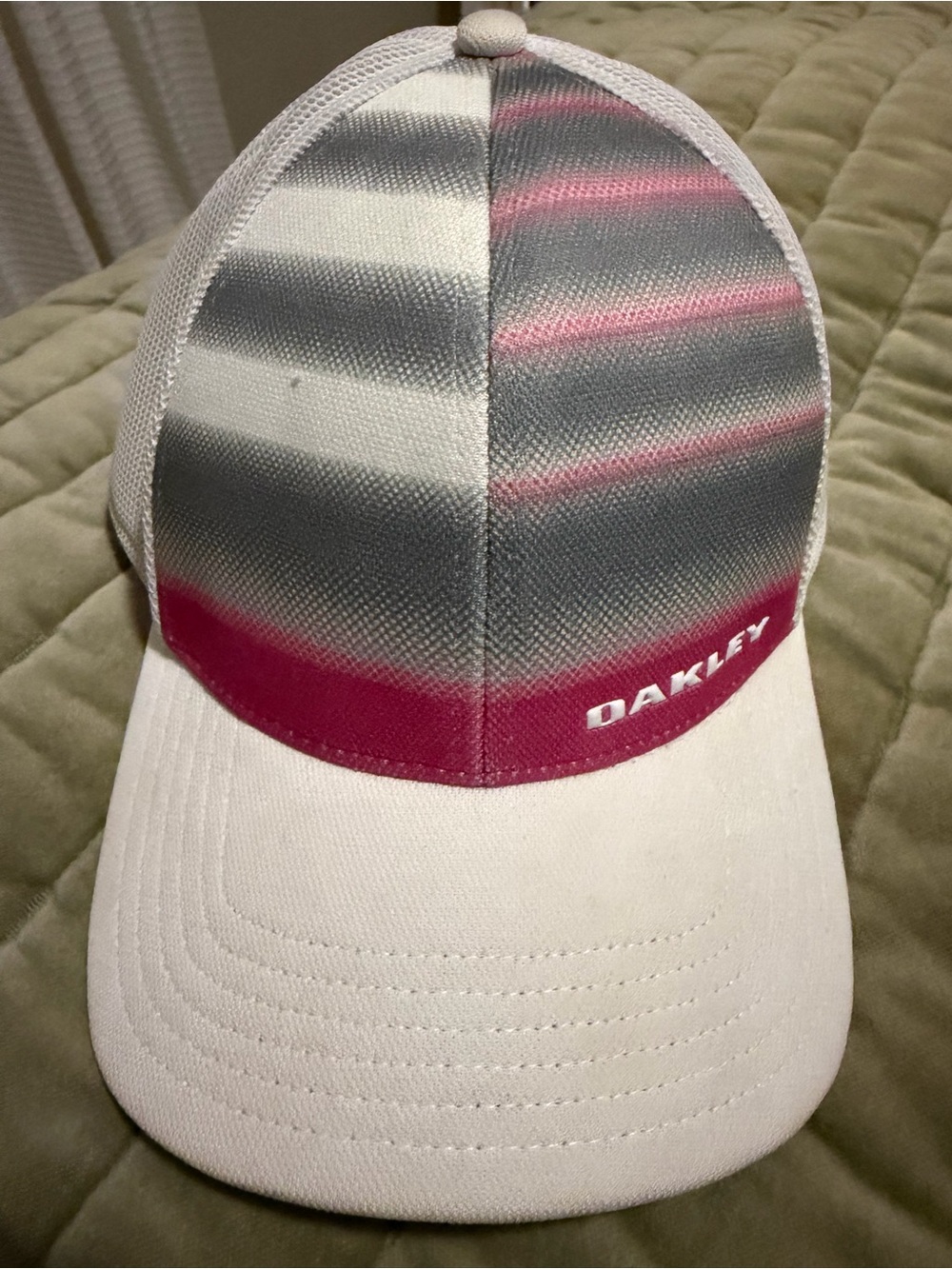 Oakley Kids White, Pink and Gray Gradient Trucker Hat